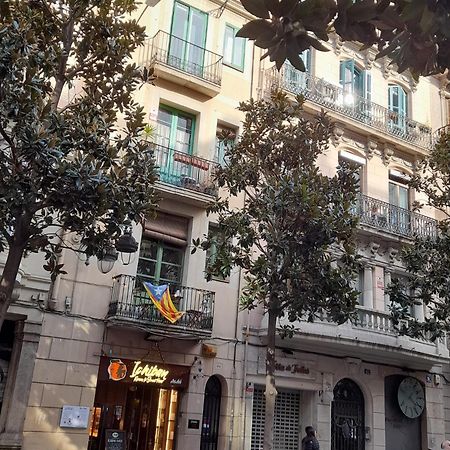 La Casa De Laura Nisia B&B Barcelona Eksteriør bilde