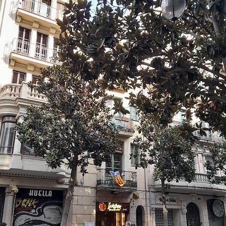 La Casa De Laura Nisia B&B Barcelona Eksteriør bilde