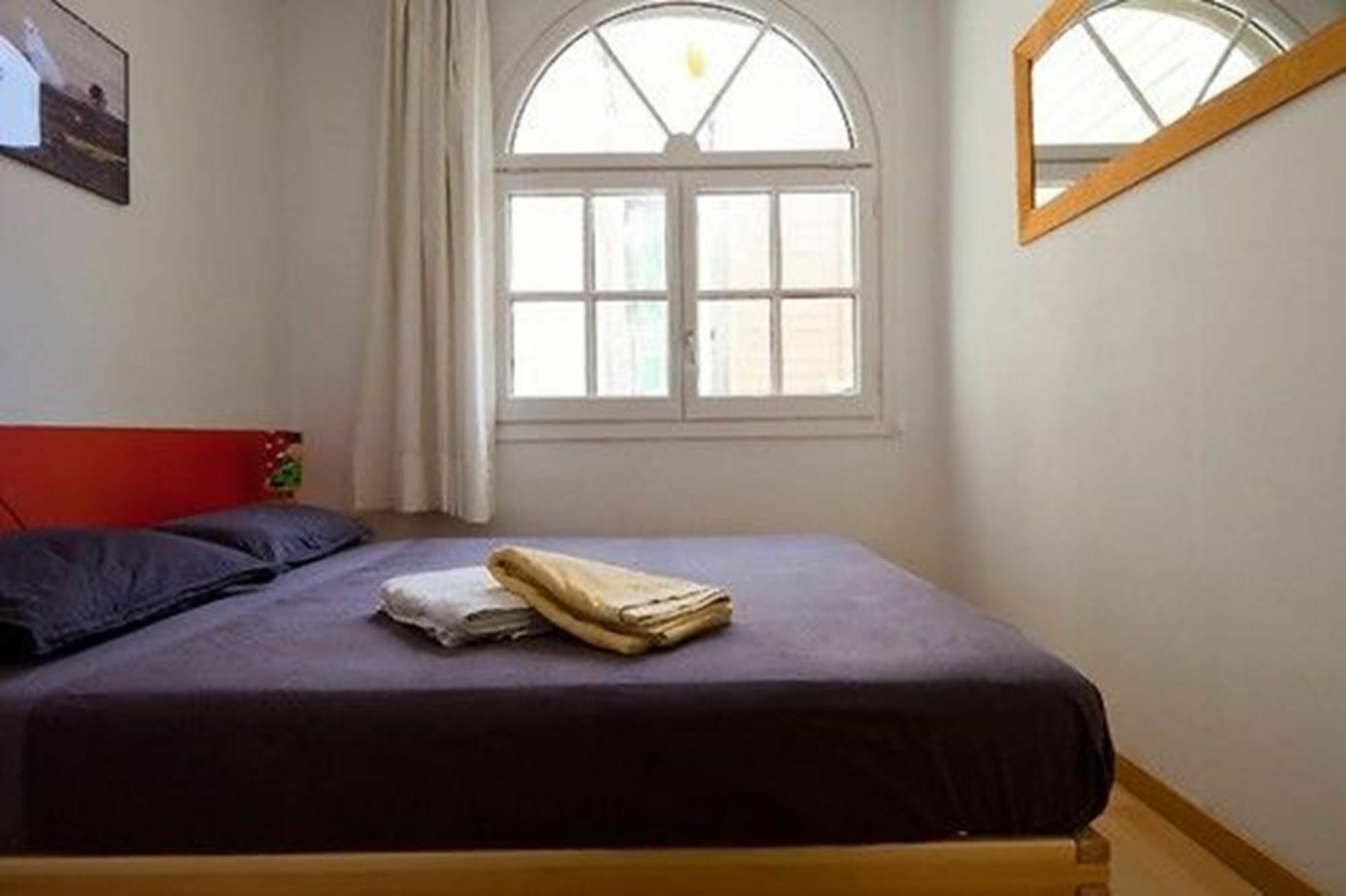 La Casa De Laura Nisia B&B Barcelona Eksteriør bilde