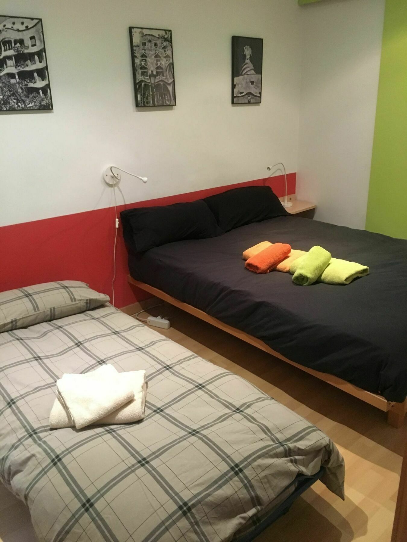 La Casa De Laura Nisia B&B Barcelona Eksteriør bilde